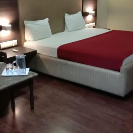 Hotel Jaya International Хидерабад Екстериор снимка